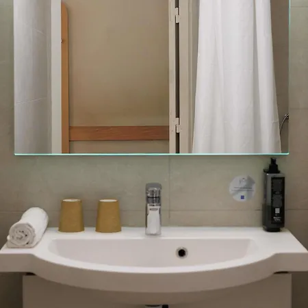 Ibis Budget Aix Les Bains - 2*