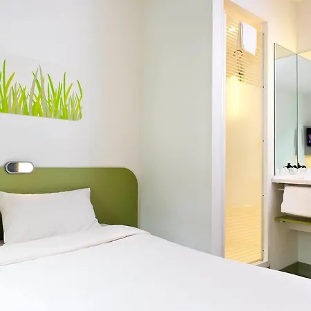 Hotel Ibis Budget Aix Les Bains - 2*
